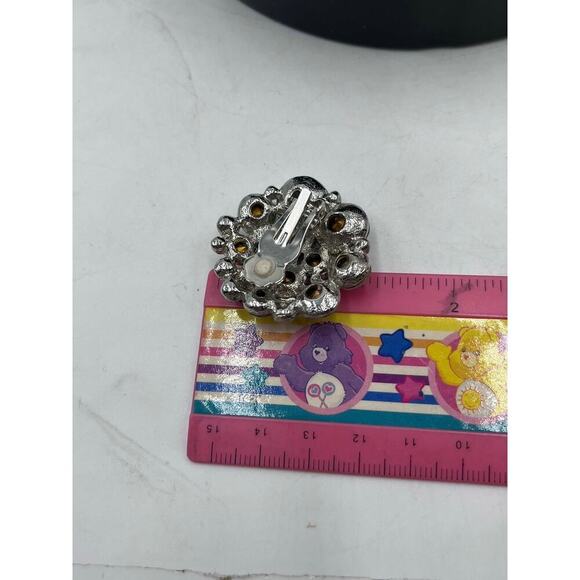 Monet Clear Rhinestone Cluster Domed Round Silver Tone Clip On Earrings new - Picture 11 of 11